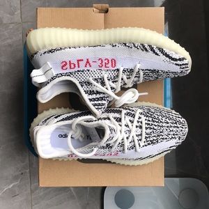 Yeezy Boost 350 V2